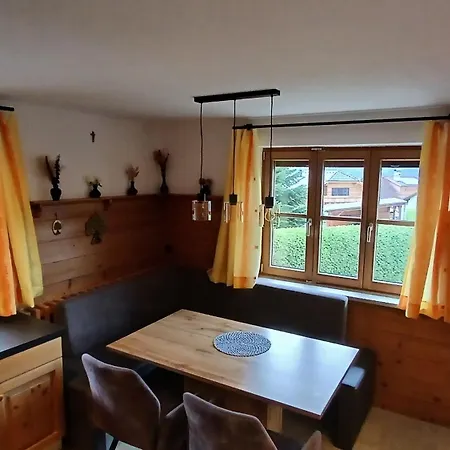 Apartman Holzer *